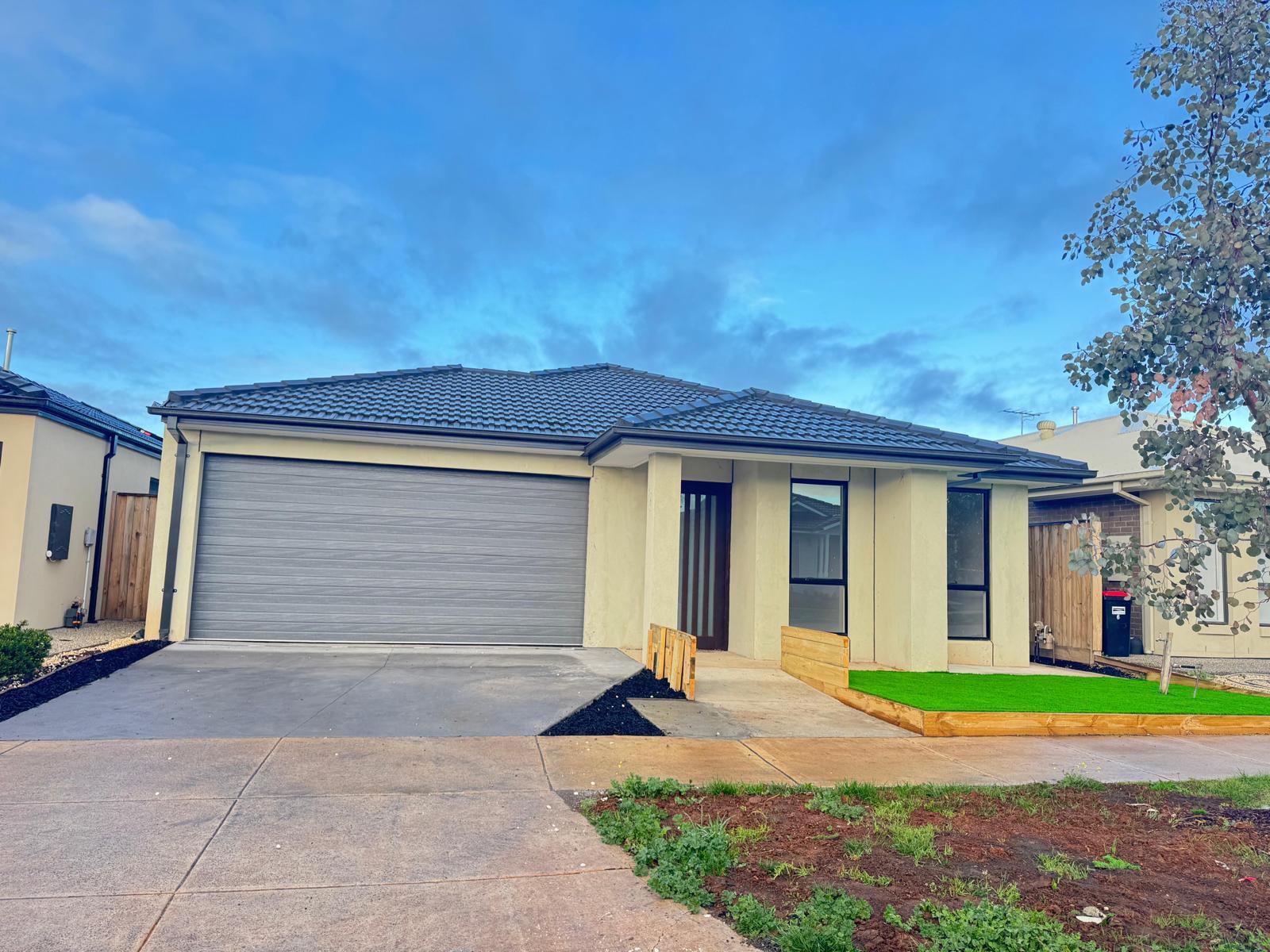 Rockbank – Tamworth Drive